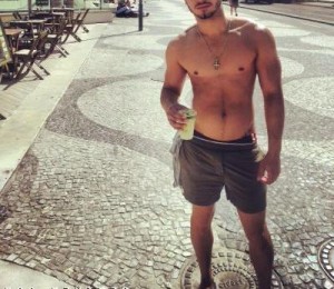 Alexander Escort putos hombres, putas mujeres, travestis de todas las regiones en Santiago |  Guapo chico sure&Ntilde;o 27 a&Ntilde;os pasivo versatil bronceado rico para follar, Alexander guapo chico chileno calenton