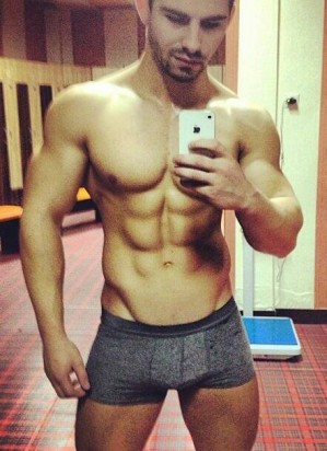 Arturo Escort putos hombres, putas mujeres, travestis de todas las regiones en Santiago |  Cabro guapo foto real , caliente culeador macho sin limites 78405154, Lampi&Ntilde;o, dotacion 20 cm atencion 24 horas c/departamento y a domicilio