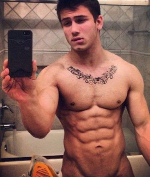 Julian Escort putos hombres, putas mujeres, travestis de todas las regiones en Santiago |  Julian macho caliente dotado 20 cm culon lampi&Ntilde;o , 45271936 vip, Full time c/lugar y a domicilio ,masajista culeador 